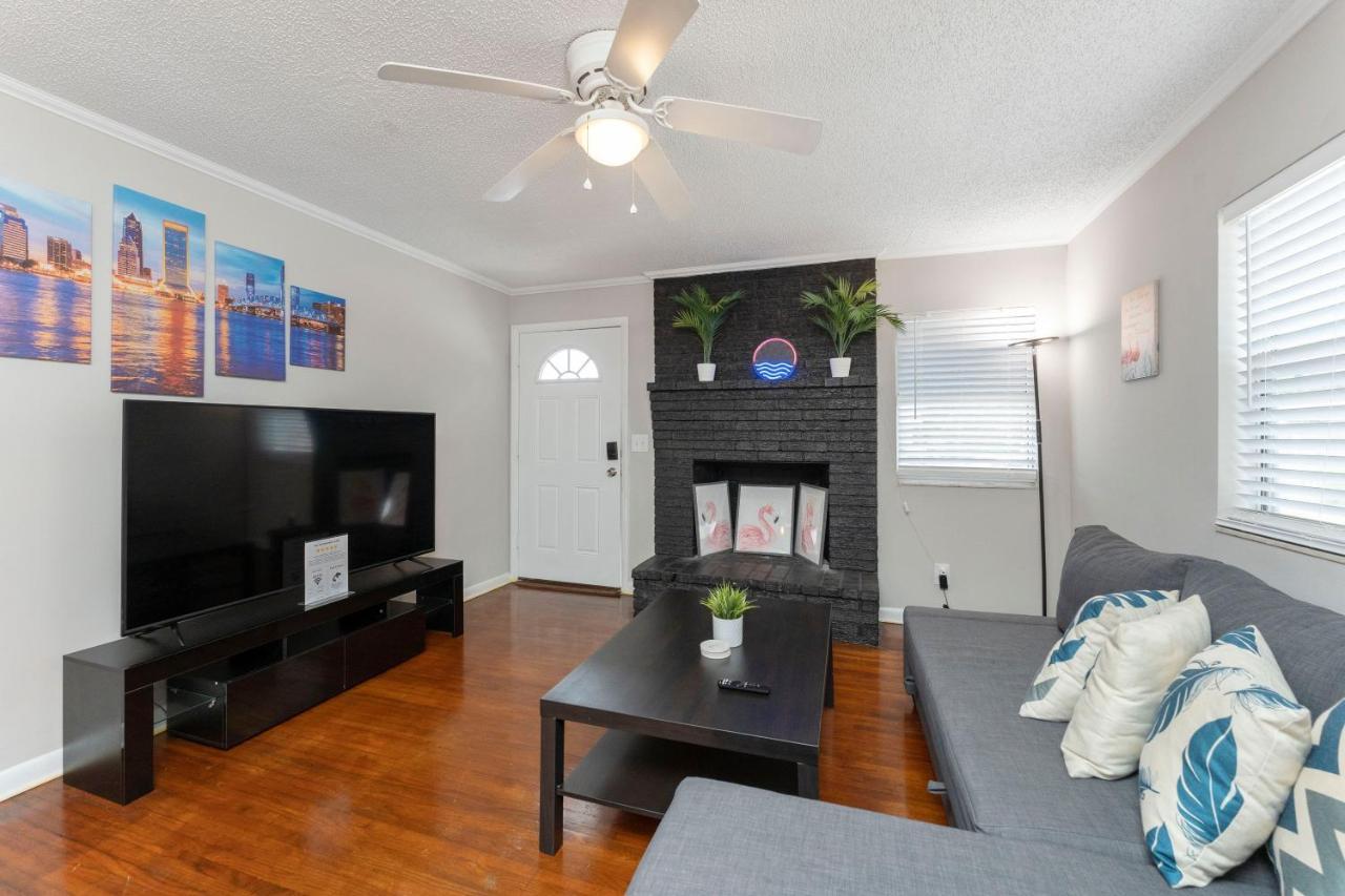 King Bedroom 2Bed1Bath Sleeps 4 Close To Town Center Downtown Beach Mayo Clinic Джаксънвил Екстериор снимка